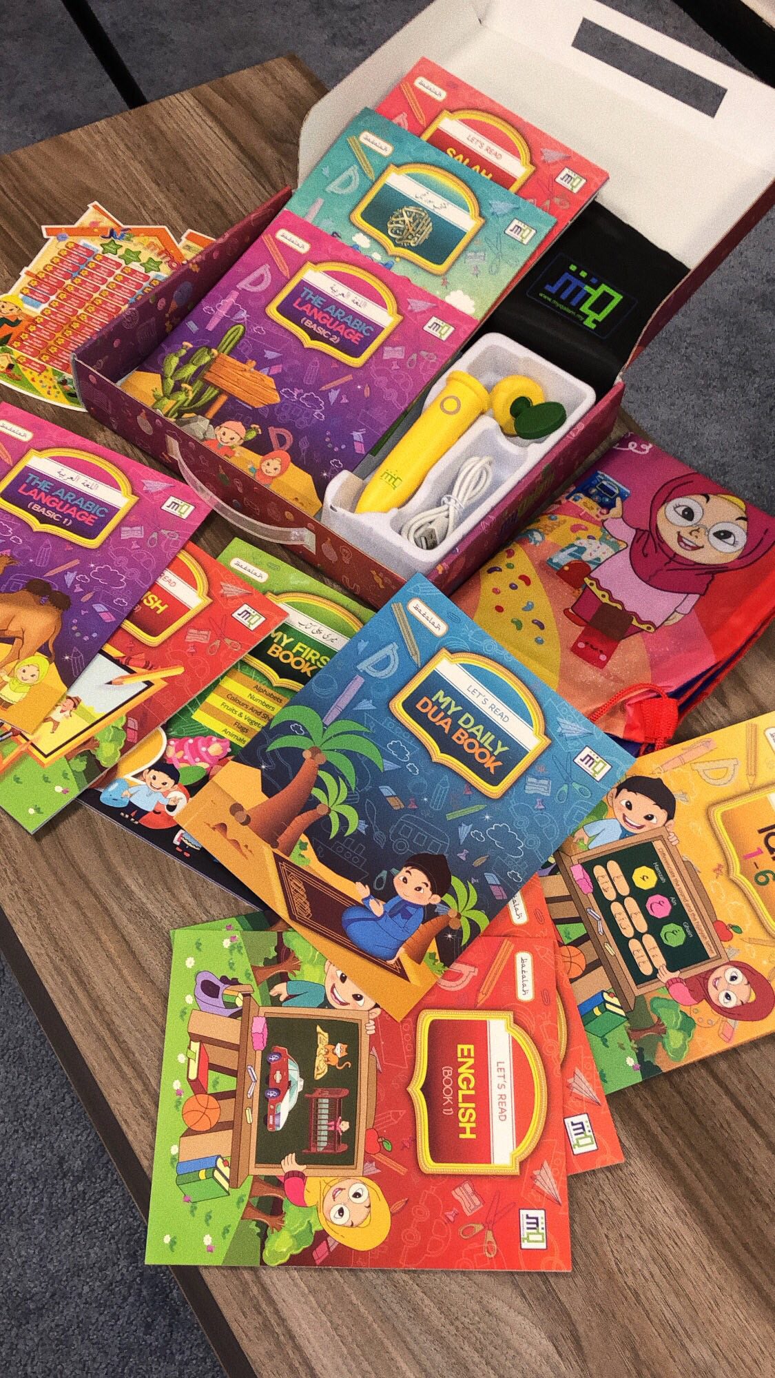 10 KIDS BOOKS WITH TALKING PEN